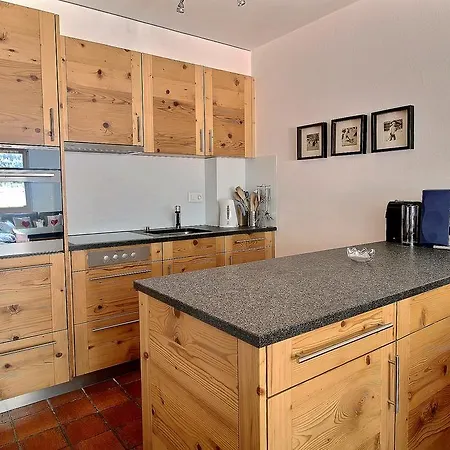 Pavillons B202 Apartment *